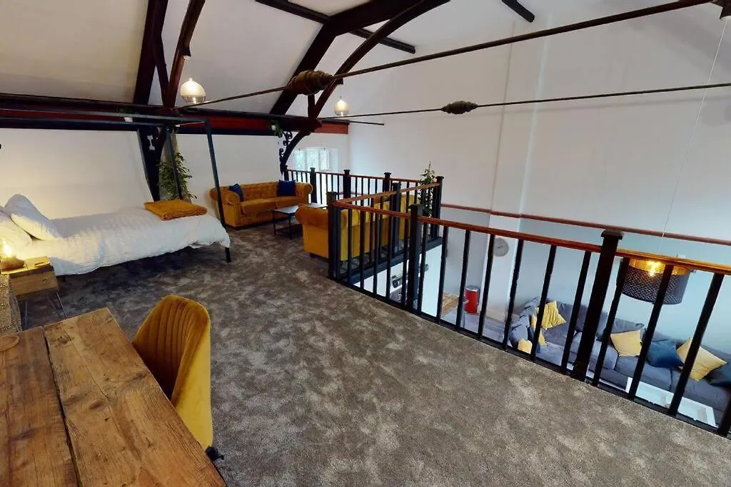 Apartment Hu1 Boutique City Apartment- Sleeps 6 Kingston upon Hull United Kingdom
