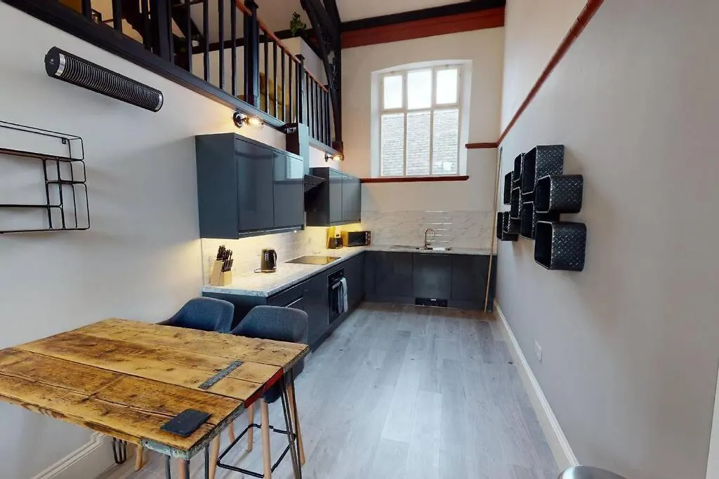 Hu1 Boutique City Apartment- Sleeps 6 Kingston upon Hull United Kingdom